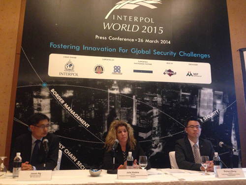 Bà Julia Viedma (giữa) cho biết Interpol đang tăng cường sự hiện diện ở châu Á.